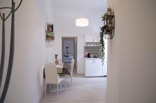 Nazionale 221 Mamila Suite Roma Esterno foto